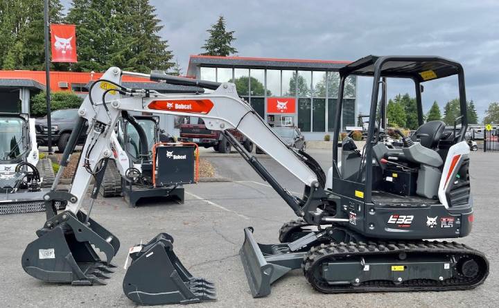 Hours of Operation & Store Location - Olympia